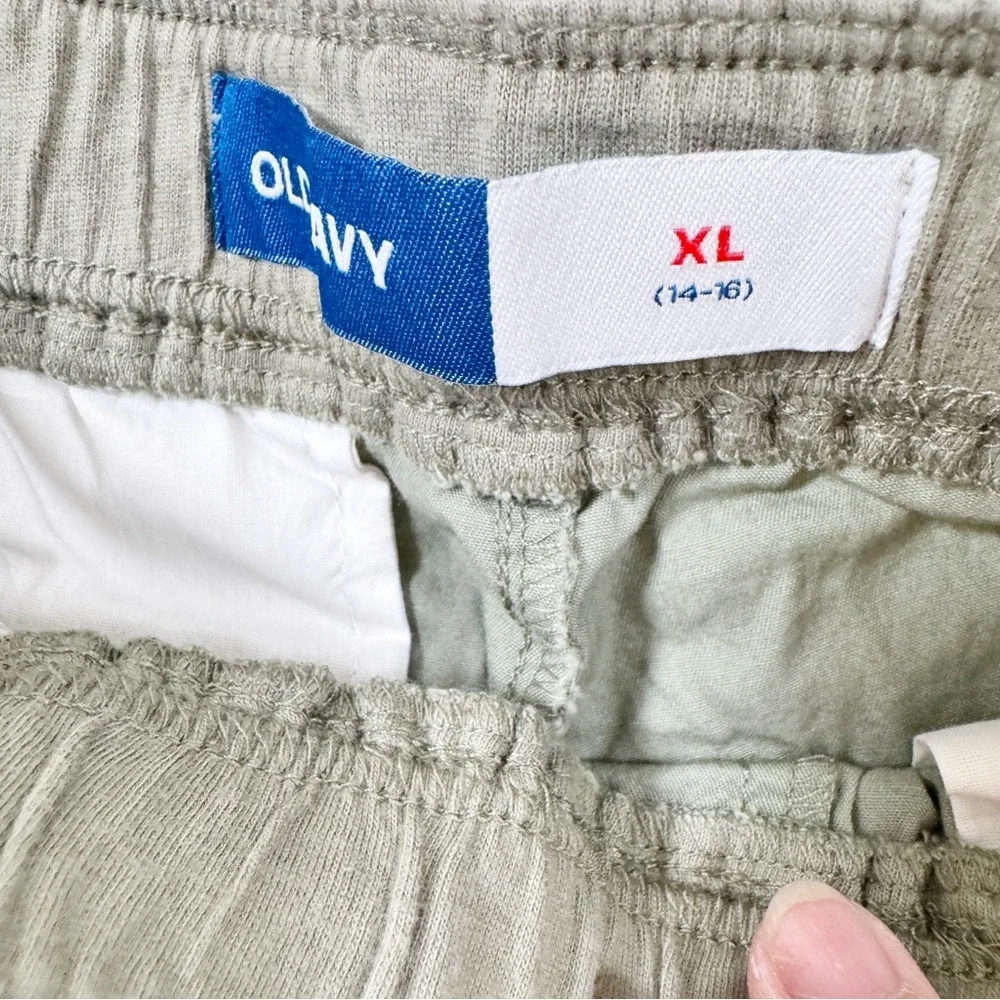 Old Navy‎ NWT boy's Khaki Shorts adjustable waist